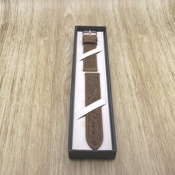 Crazy Horse Moro 360 2nd Gen Leather Etched Watch Band - Picture 5 of 10